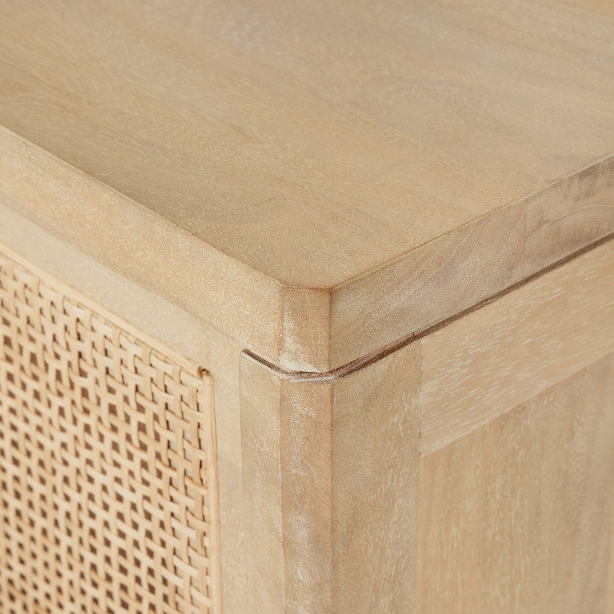 Commode Sari à 9 tiroirs