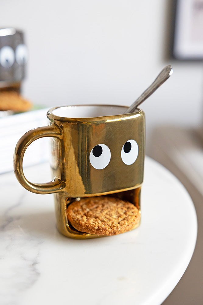 Gold Cookie Holding Face Mug