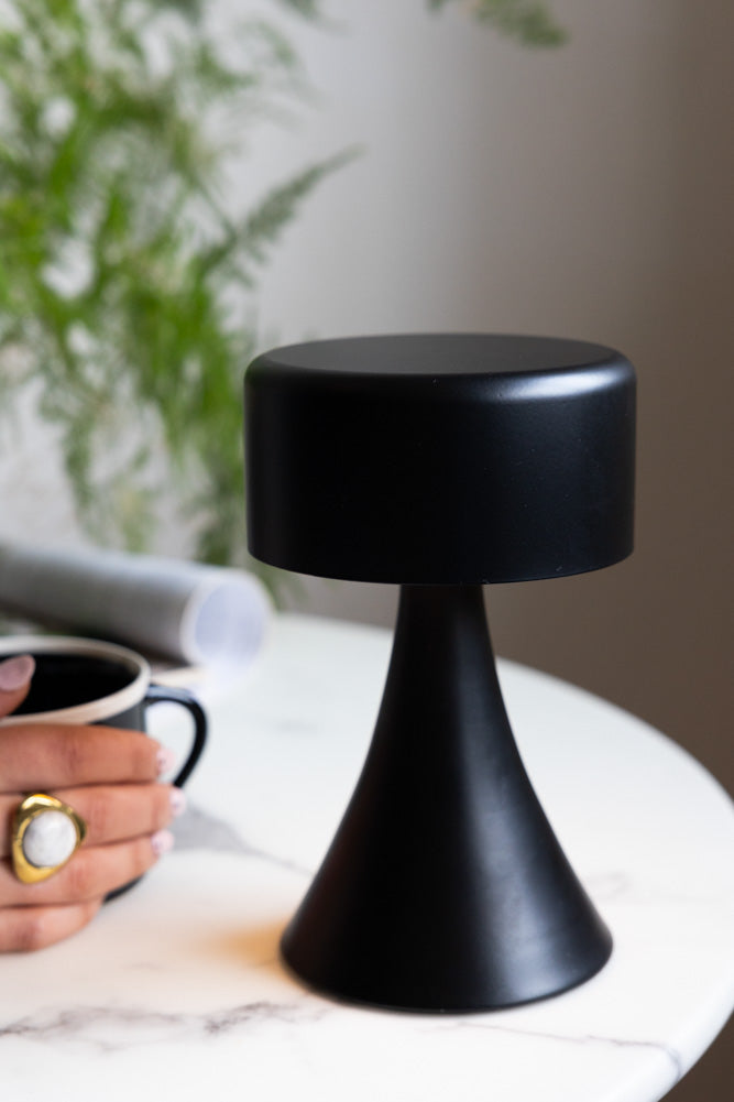 Battery-Powered Cordless Table Lamp In Black