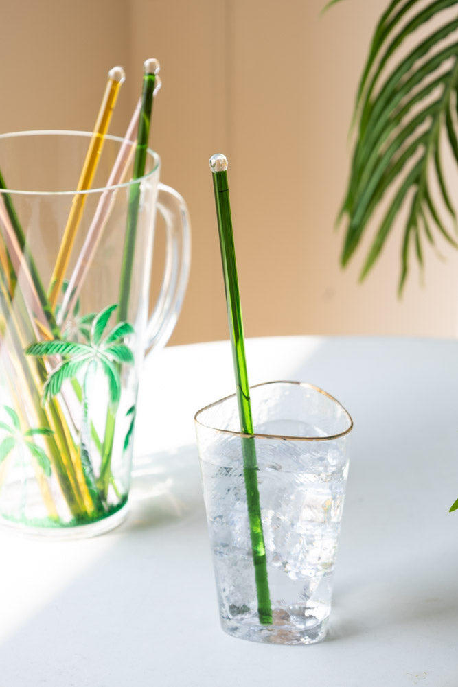 Agitateur à cocktail en verre vert