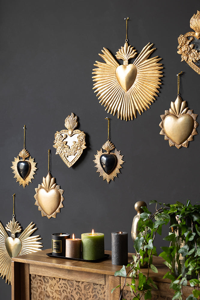 Grande décoration en forme de cœur de style antique Milagro