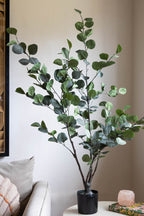 Grande plante d'eucalyptus artificiel en pot