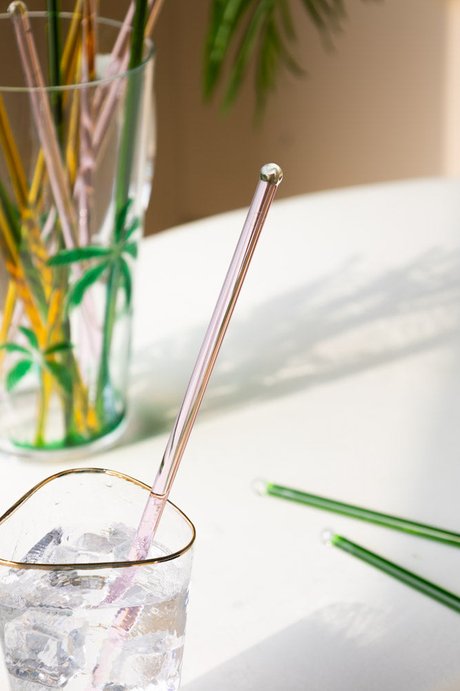 Agitateur à cocktail en verre rose