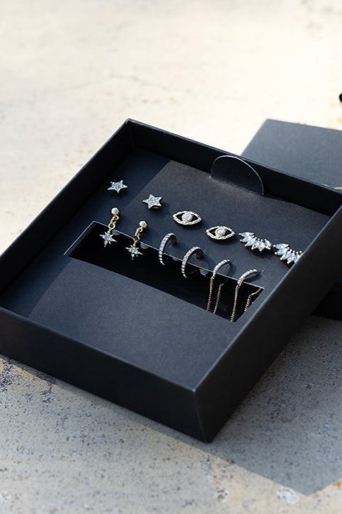 Lot de 6 boucles d'oreilles à tige en or et cristal