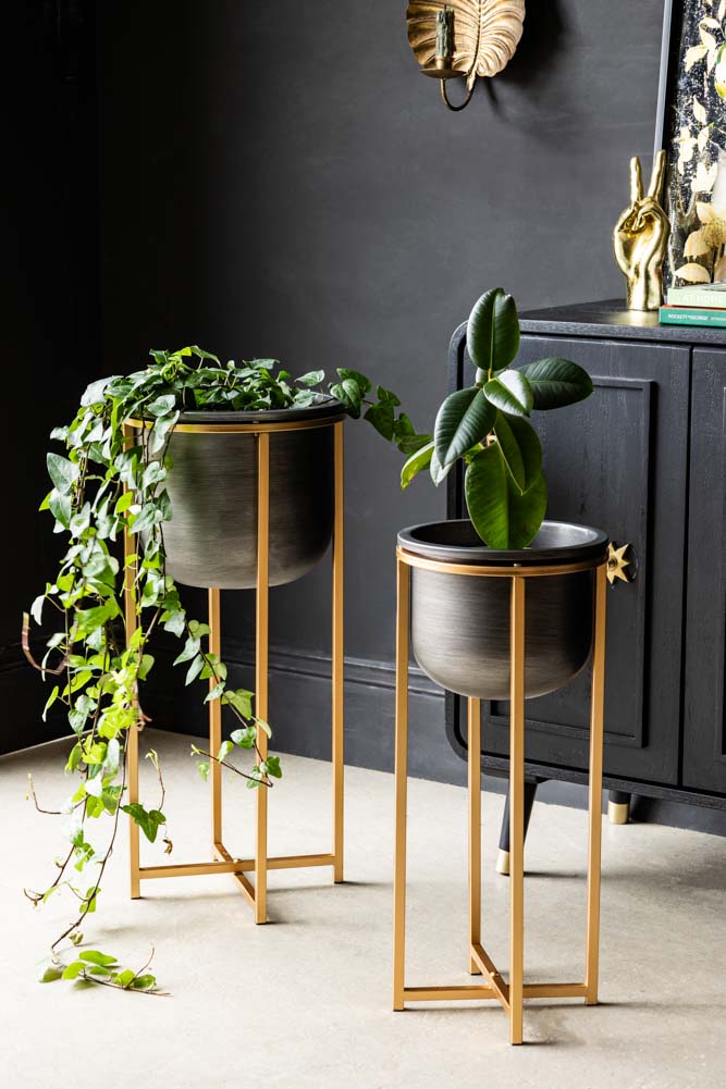 Lot de 2 jardinières noires avec support doré