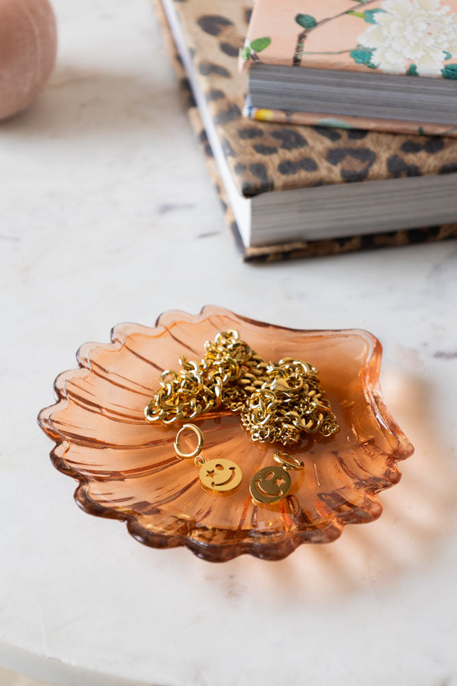 Petit plateau à bijoux coquillage en ambre