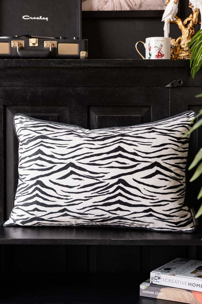 Coussin imprimé tigre des neiges