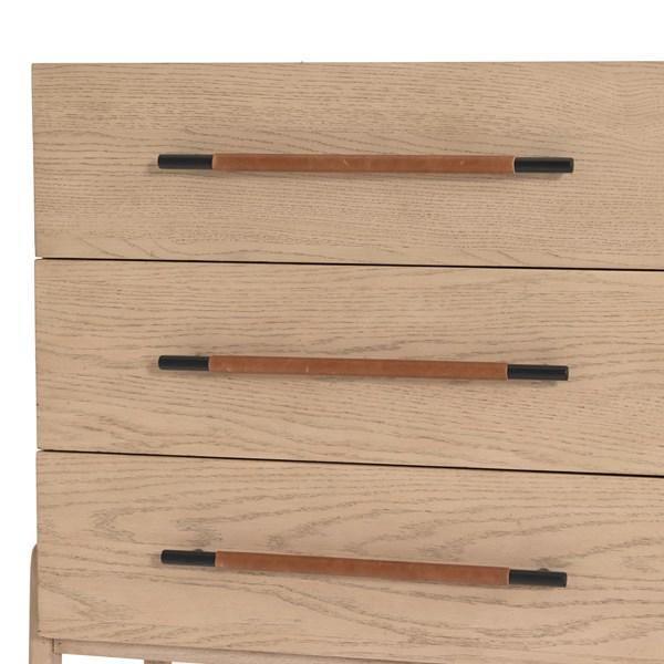 Commode Tracy